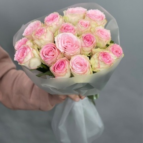 Букет из 17 роз Кения (40 см) в Щелково