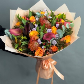 Букет "Даниэлла" из калл, роз, гиперикума, сафари, капса и лейко в Щелково