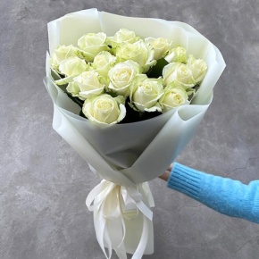 Букет "Умка" из 15 белых роз (50 см) в Щелково