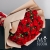 Букет 15 кустовых красных роз в Щелково