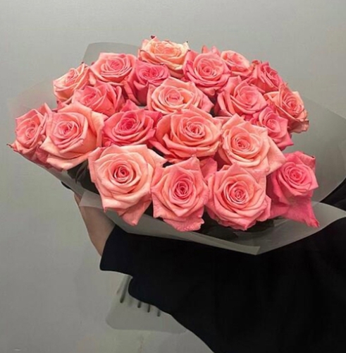 Букет из 21 розовой розы (50 см) в Щелково