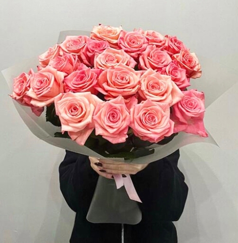 Букет из 21 розовой розы (50 см) в Щелково